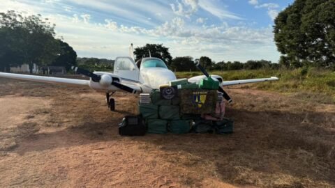 Forças policiais apreendem 450 kg de cocaína e avião em MT