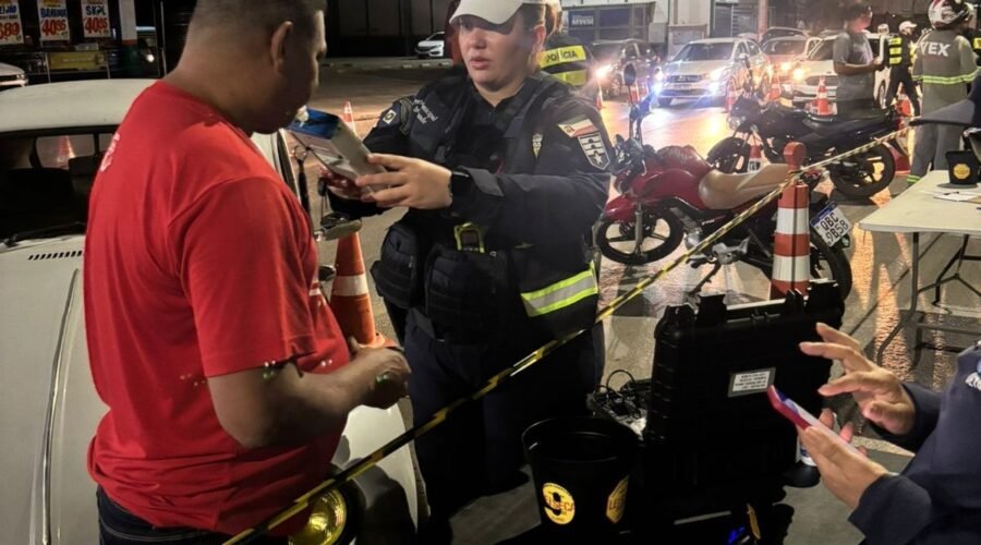 Operação Lei Seca autua 56 veículos e flagra 29 motoristas sem licenciamento em Várzea Grande