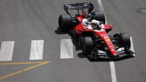 Leclerc lidera dobradinha da Ferrari no primeiro treino em Mônaco
