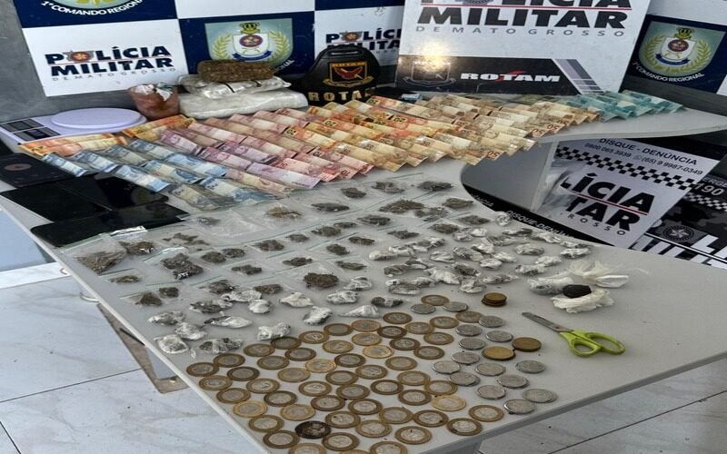 Rotam apreende 85 porções de drogas, apreende R$ 1,8 mil e detém quadrilha por tráfico