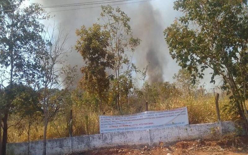 Incêndio atinge área de vegetação próxima ao aeroporto em VG