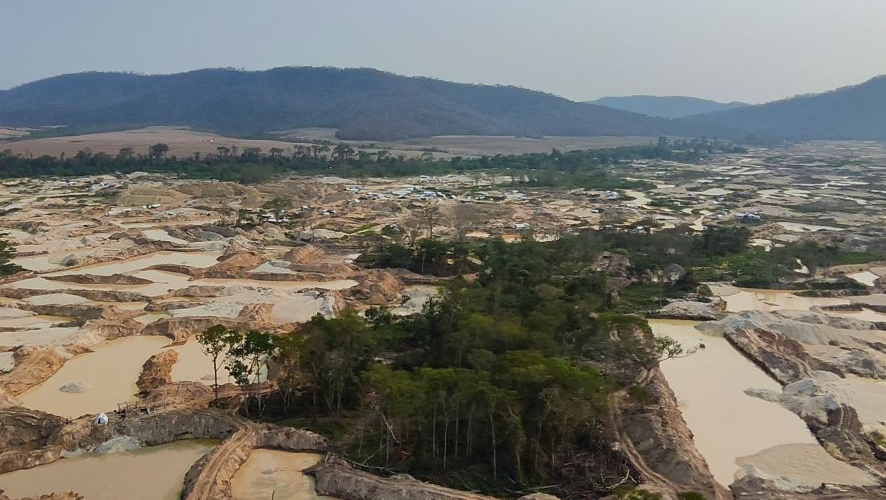 Polícia apreende 500 litros de diesel que seriam usados em garimpo ilegal em MT